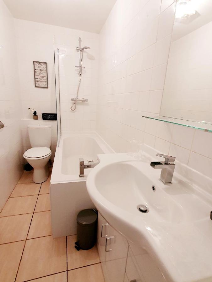 Station Apartment Bellshill Bagian luar foto